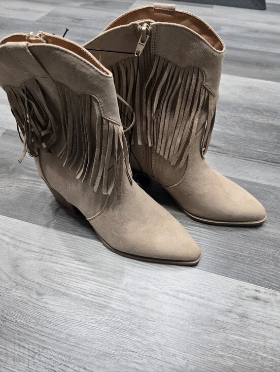 Time and Tru Shoes - Time and Tru faux suede western booties